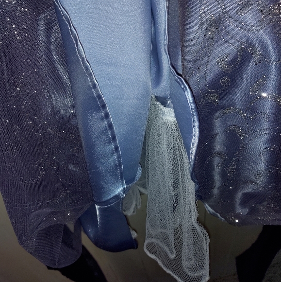 Masquerade strapless dress - Picture 3 of 6